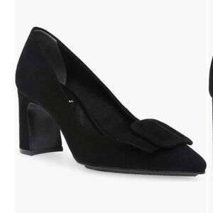 Anne Klein Baretta Buckle Pump